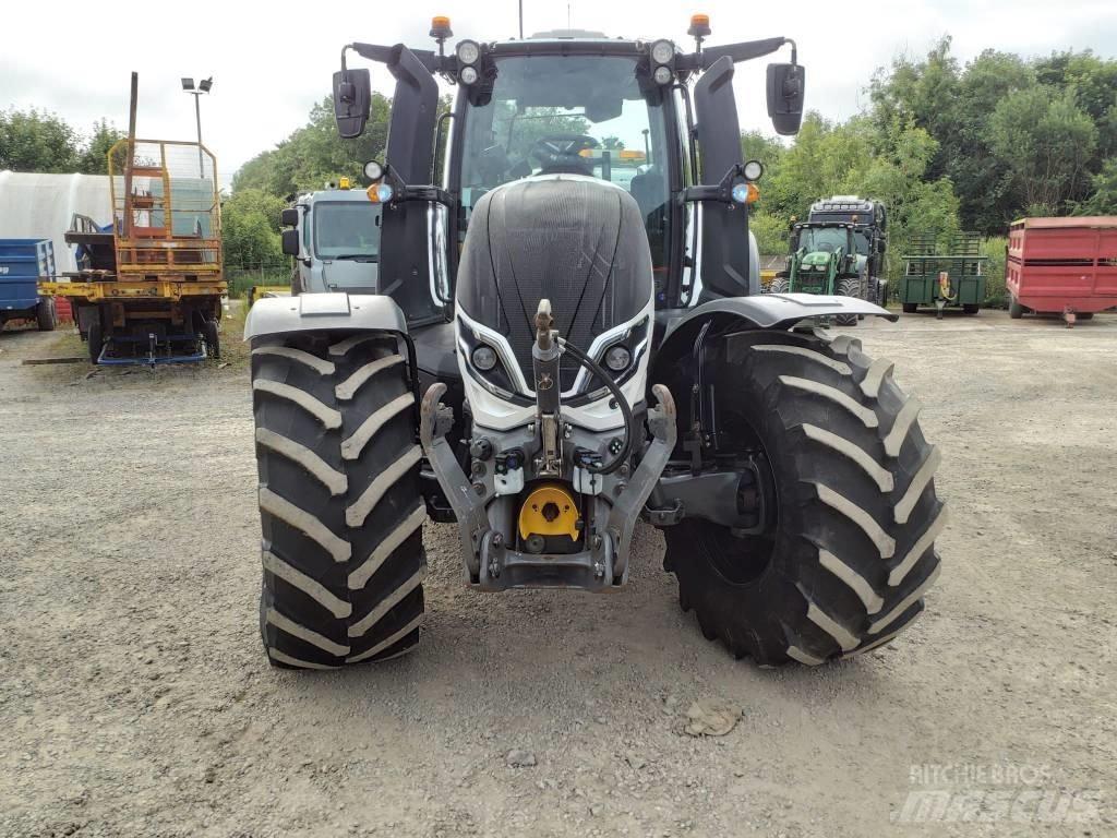 Valtra T 195 V Traktory