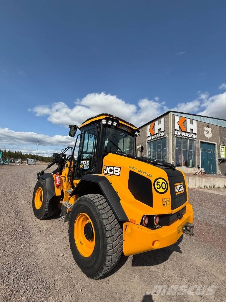 JCB 413S Kolové nakladače