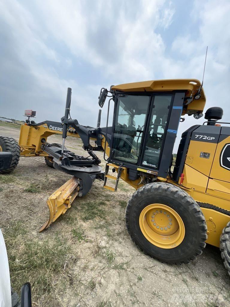 John Deere 772 GP Grejdry