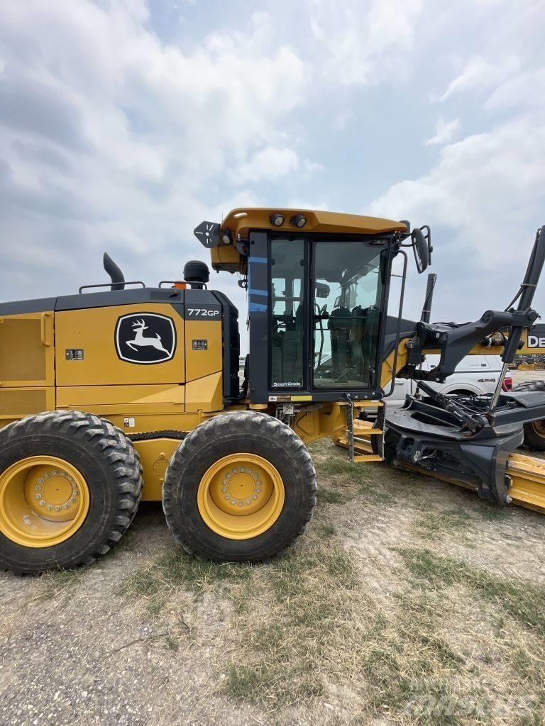 John Deere 772 GP Grejdry