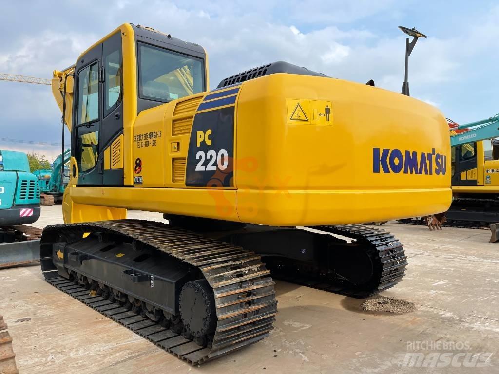 Komatsu PC 220-8 Pásová rýpadla