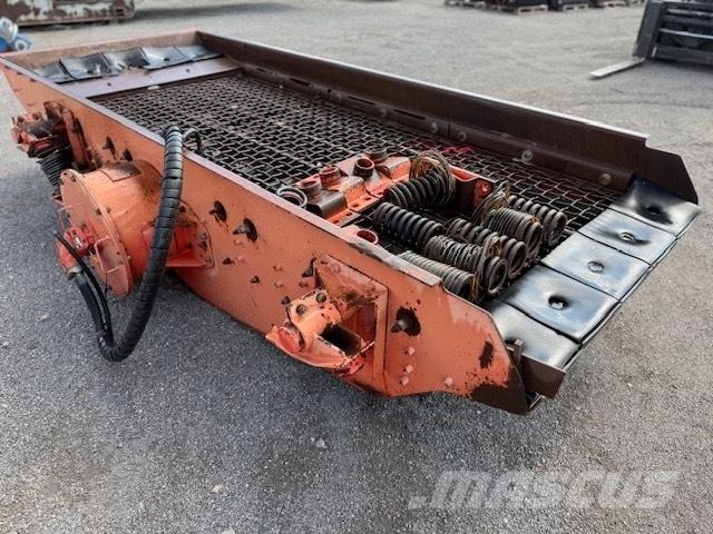 Sandvik USED SCREEN Třídiče