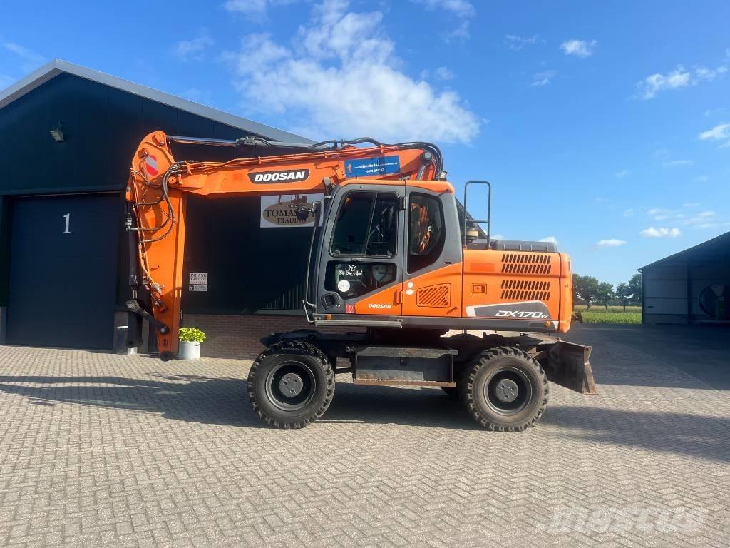 Doosan DX 170 W-5 Kolová rýpadla