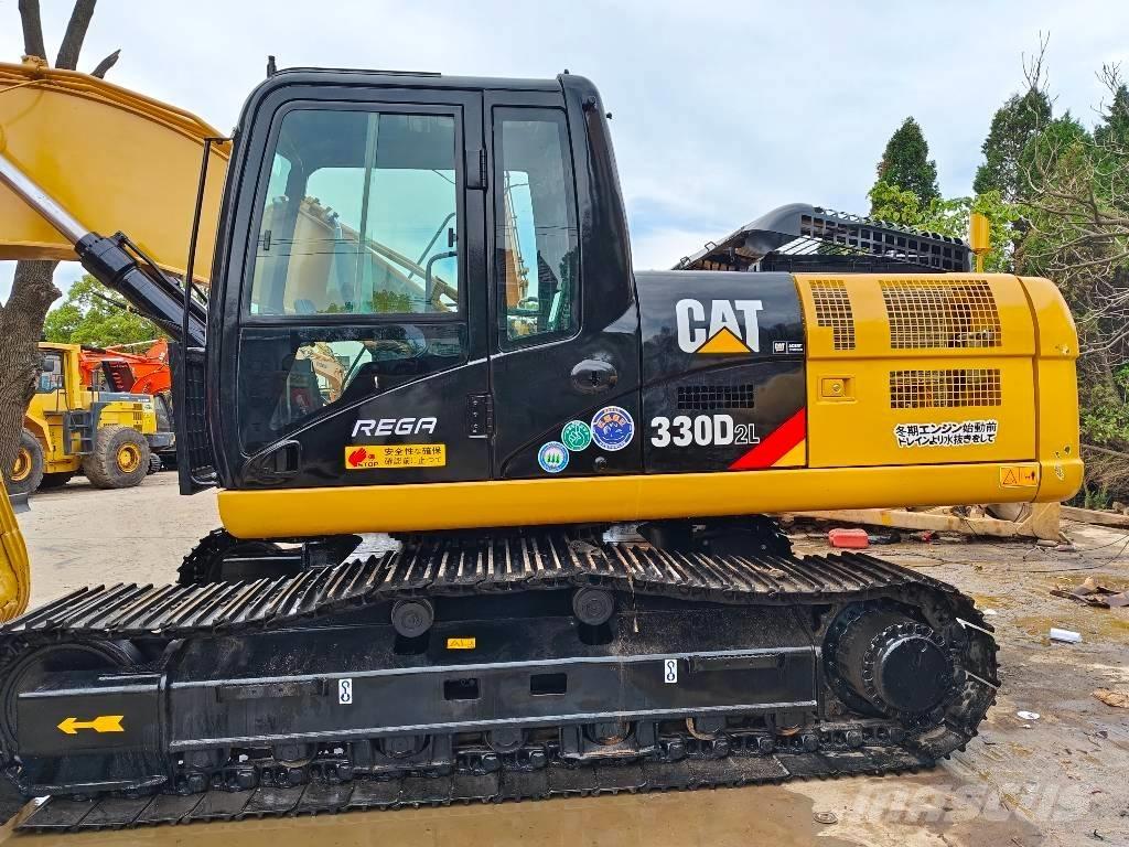 CAT 330D 2L Pásová rýpadla