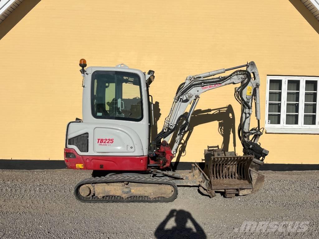 Takeuchi TB 225 Mini rýpadla < 7t