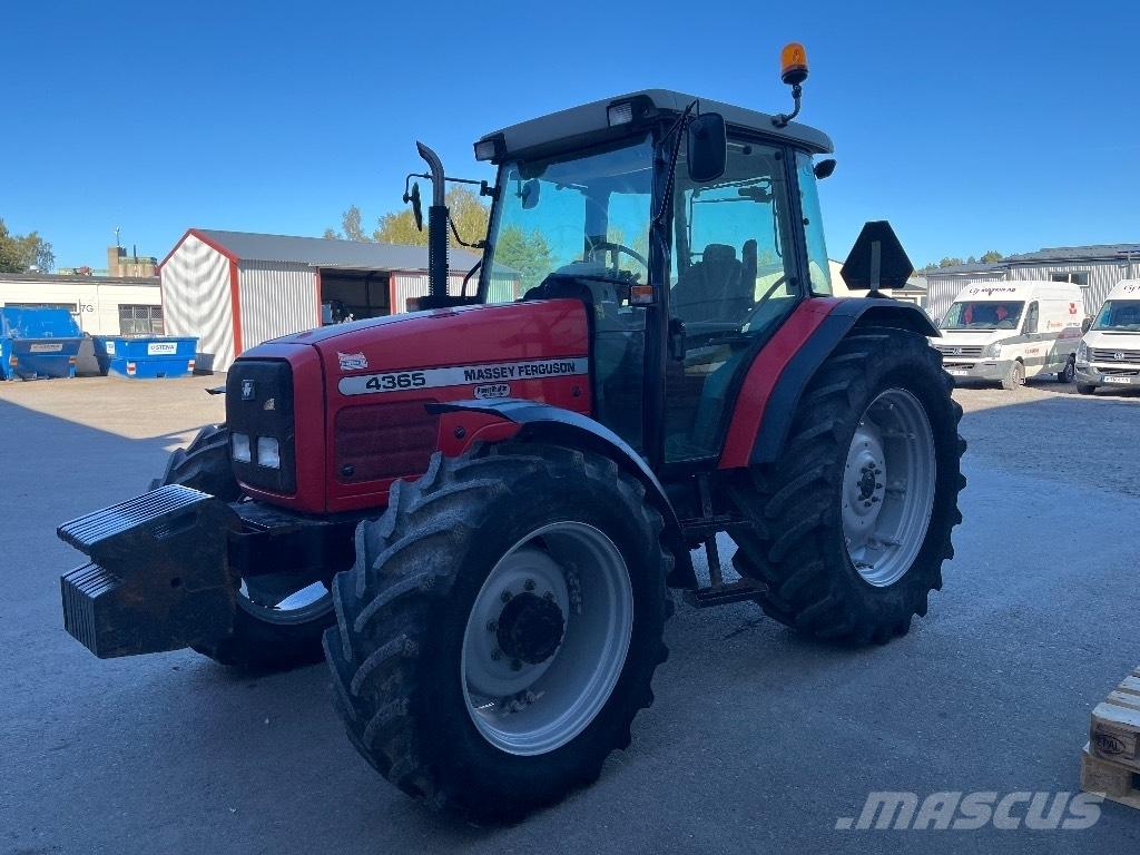 Massey Ferguson 4365 Traktory