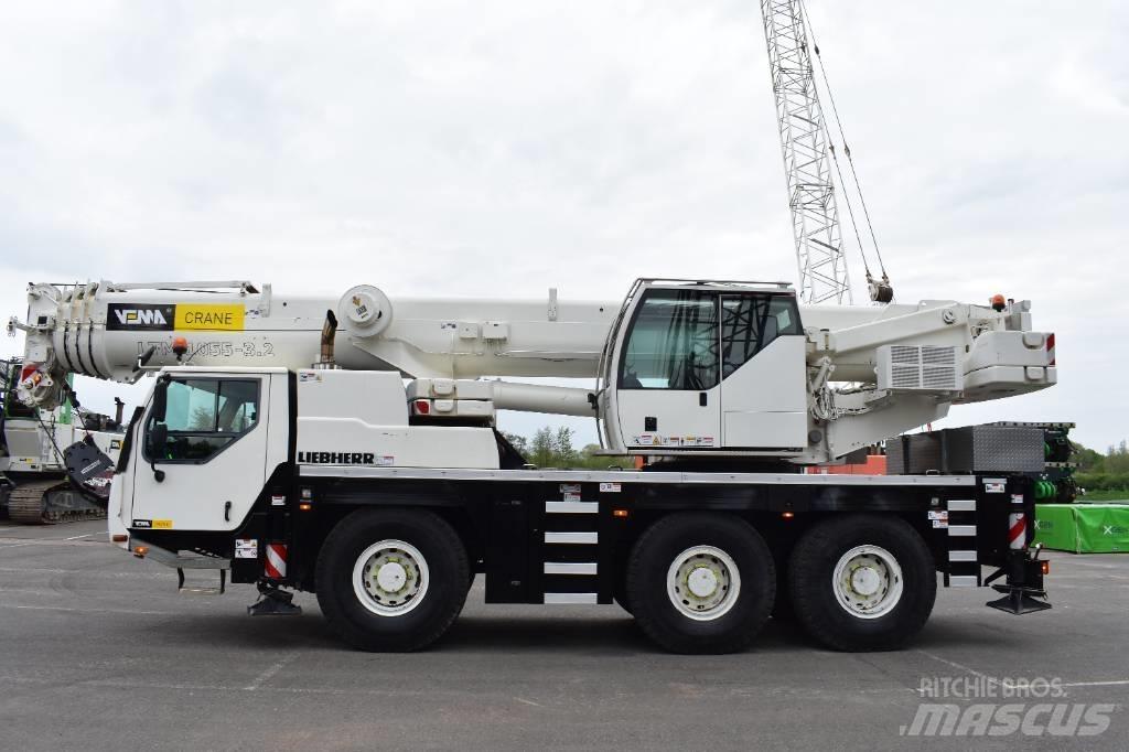 Liebherr LTM1055-3.2 Univerzální terénní jeřáby