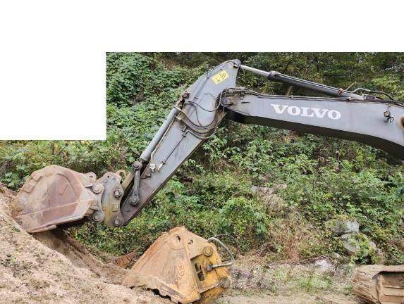 Volvo EC 290 BL Pásová rýpadla