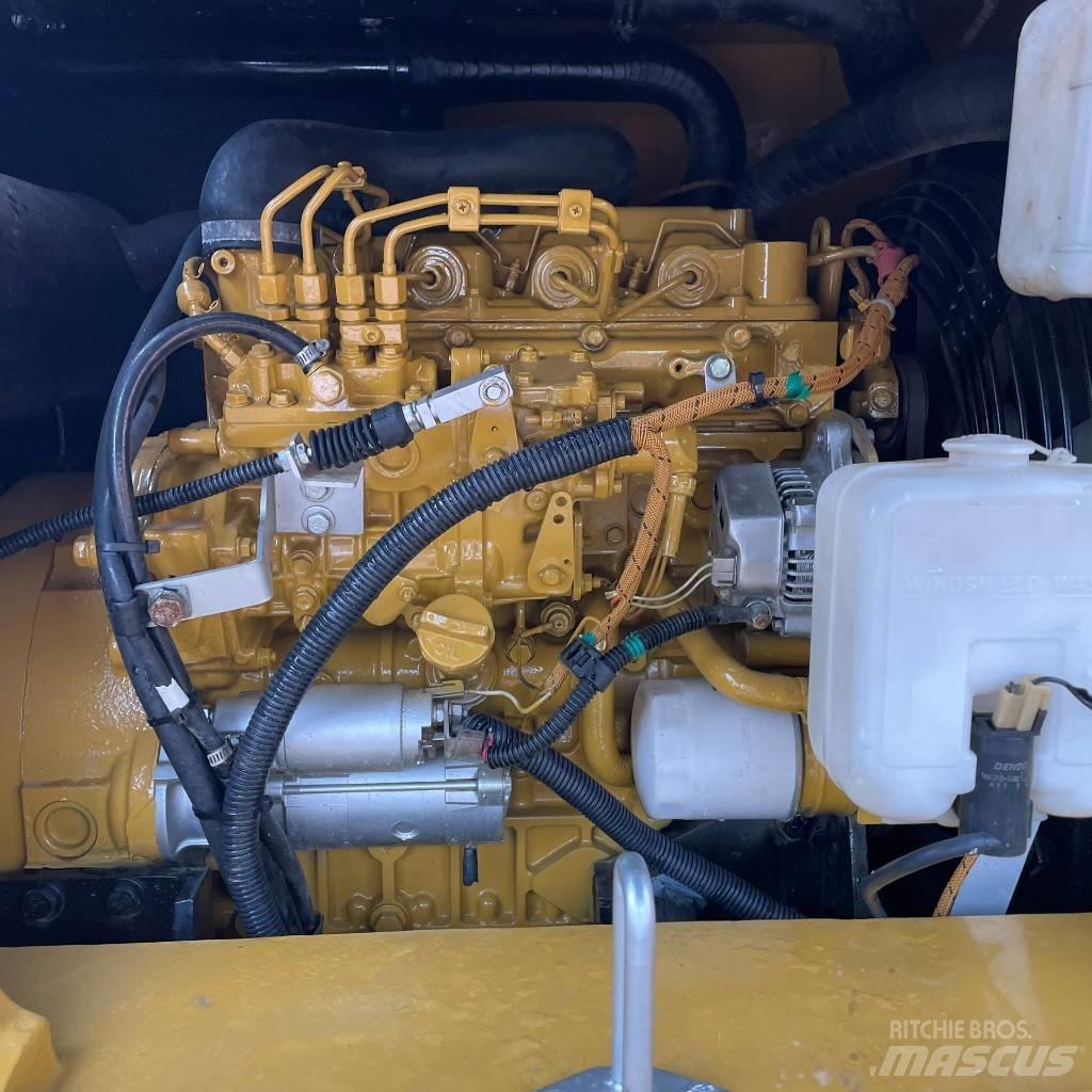 CAT 307E Mini rýpadla < 7t