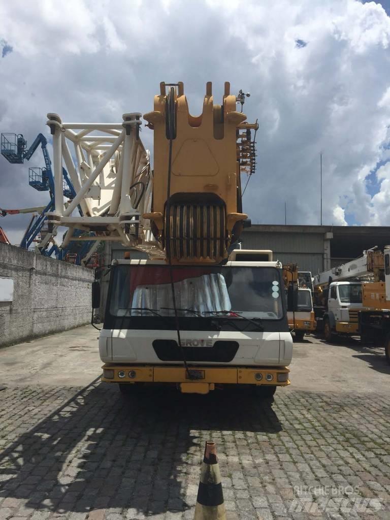 Grove GMK 6220 Univerzální terénní jeřáby