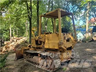 Komatsu D 31 A-17 Pásové dozery