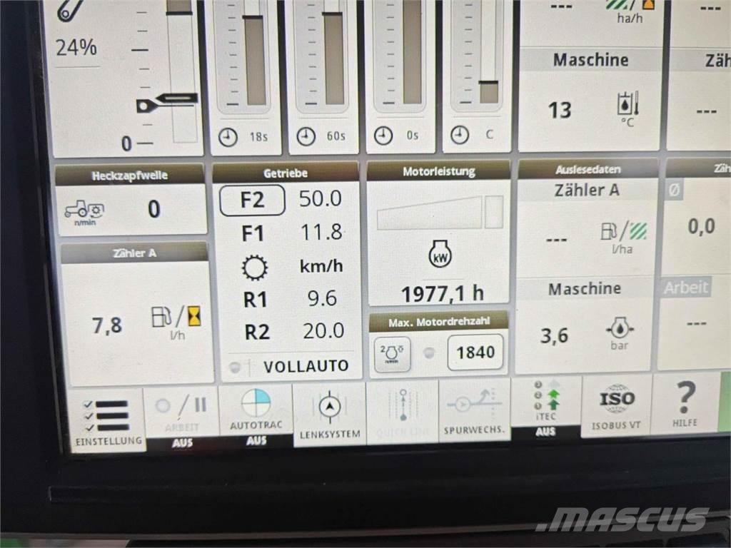 John Deere 8370R Traktory