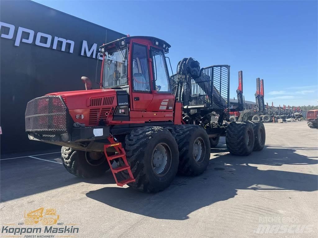 Komatsu 895 Vyvážecí traktory
