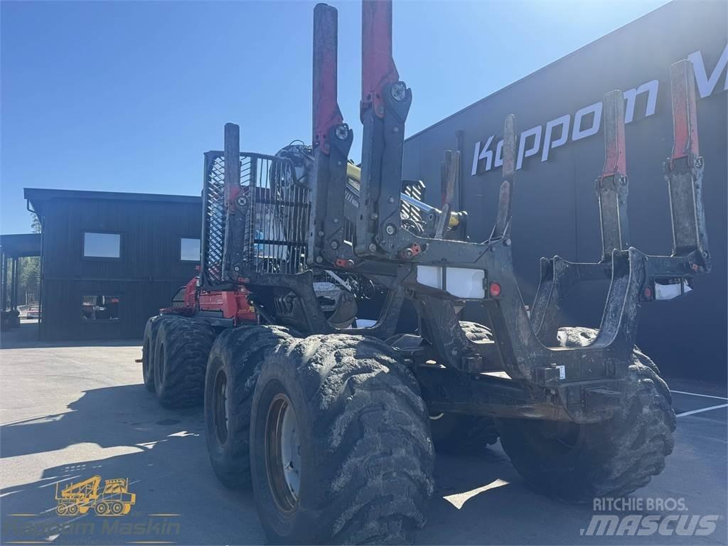 Komatsu 895 Vyvážecí traktory