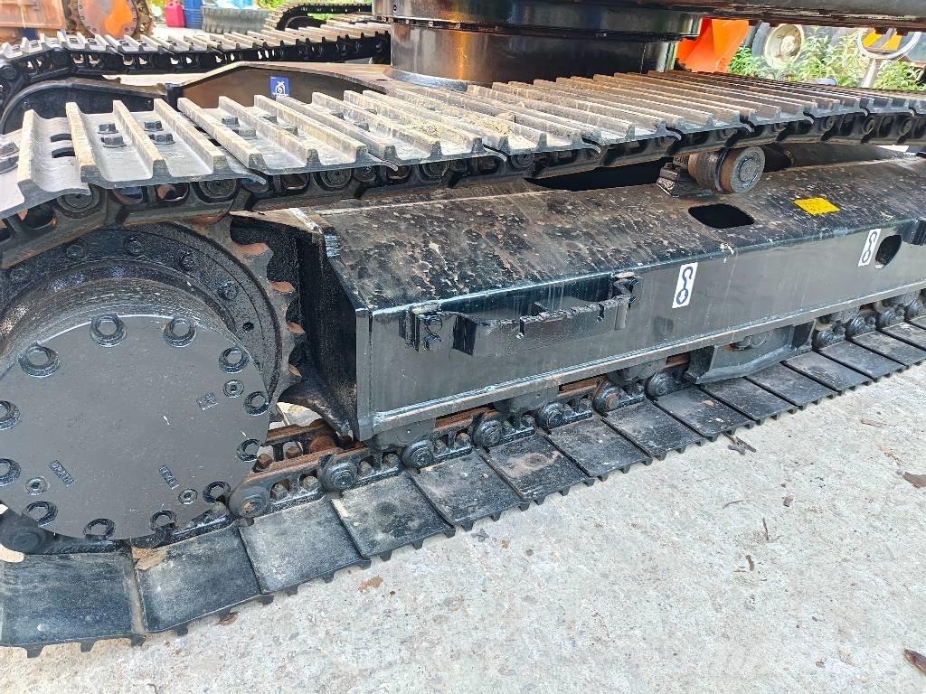 Hitachi ZX 120 Pásová rýpadla