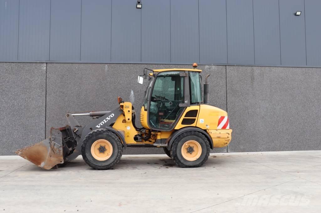 Volvo L25F-Z Kolové nakladače