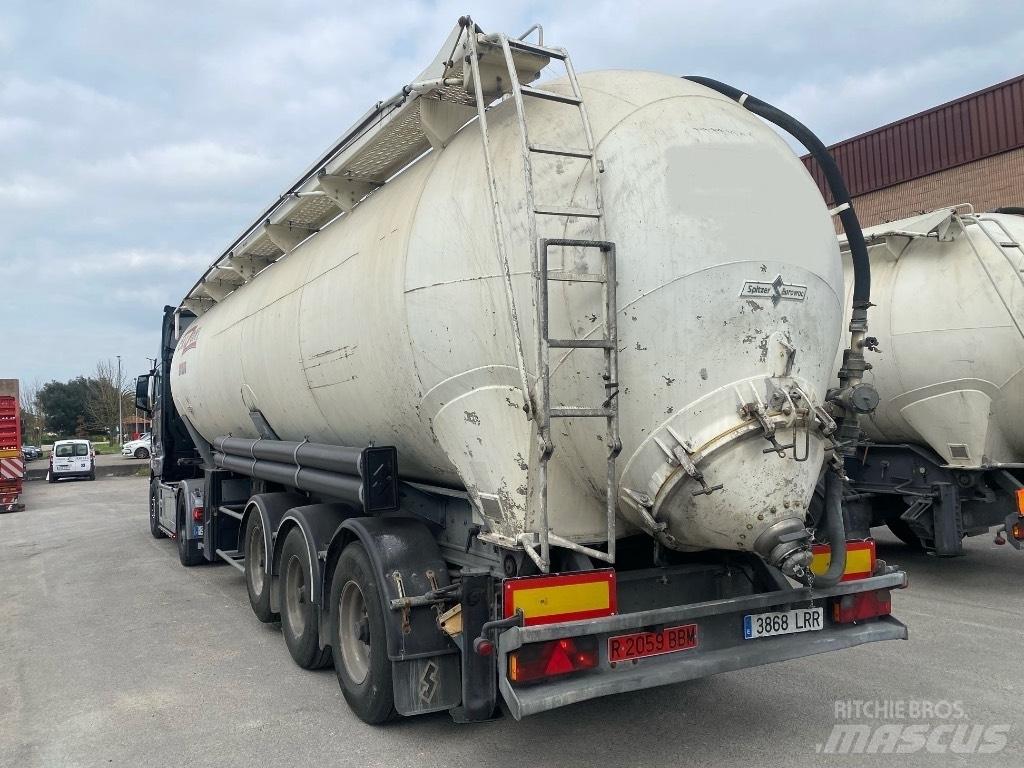 Spitzer SK2452CAL Cisternové návěsy