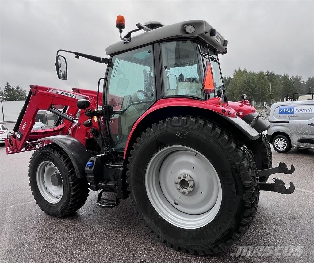 Massey Ferguson 5613 Traktory