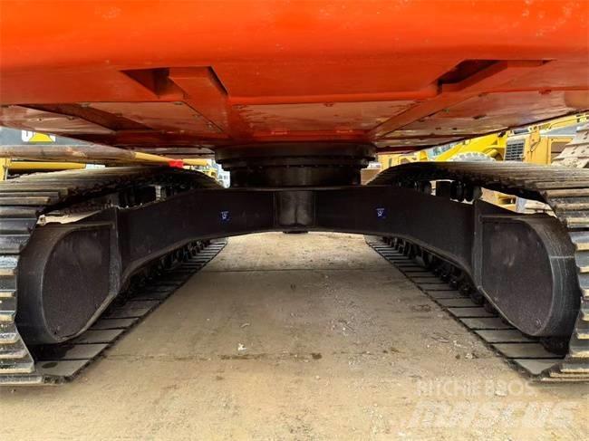 Doosan DX 225 LCA Pásová rýpadla