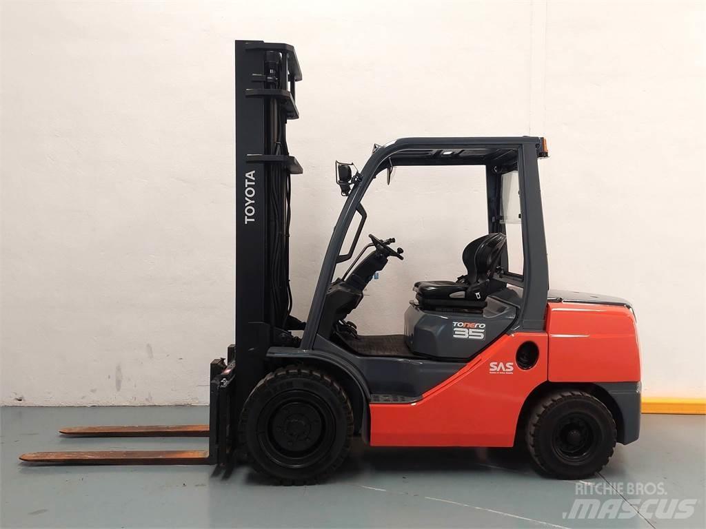 Toyota 52 8FDJF35 Dieselové vozíky