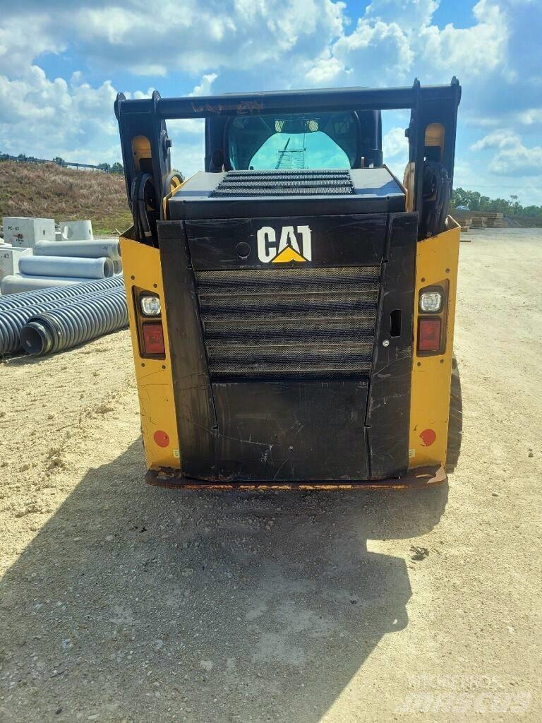 CAT 242 D Smykem řízené nakladače