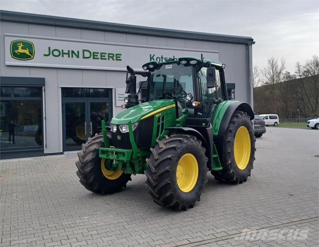 John Deere 6110M Traktory