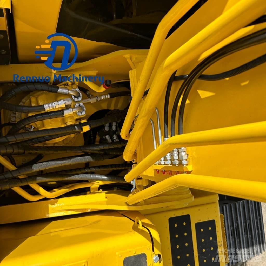 Komatsu PC200-8 Pásová rýpadla