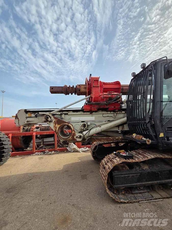 Comacchio CH450 Povrchové vrtací stroje