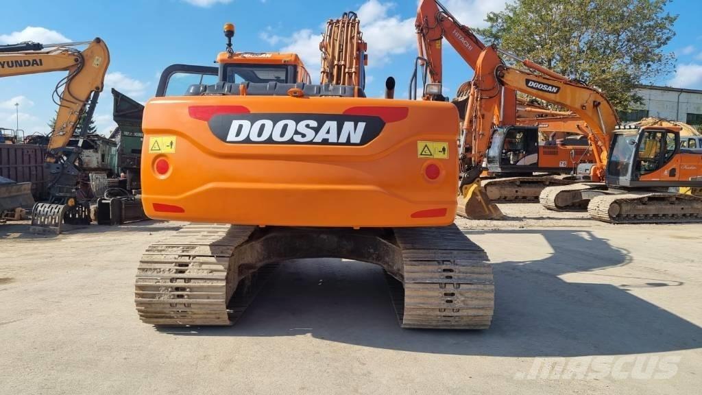Doosan DX 225 Pásová rýpadla