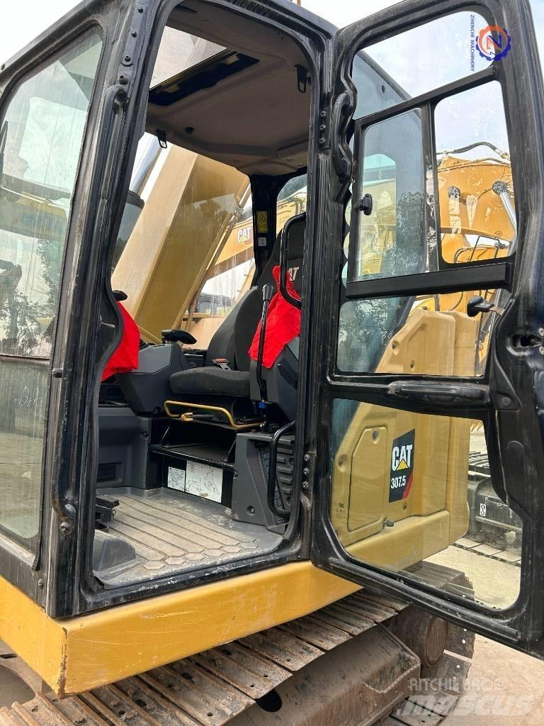 CAT 307.5 Mini rýpadla < 7t