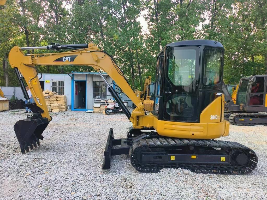 CAT 304 CR Mini rýpadla < 7t