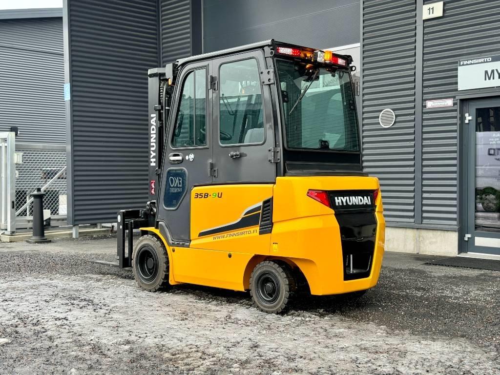 Hyundai 35B-9U Akumulátorové vozíky