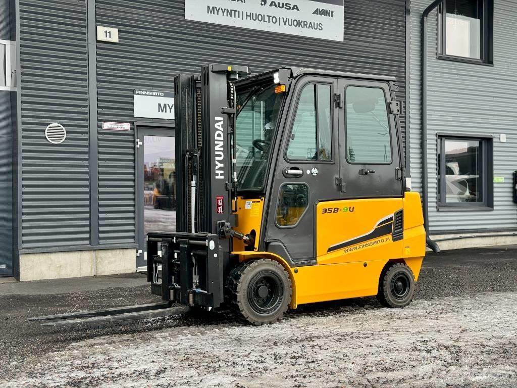 Hyundai 35B-9U Akumulátorové vozíky