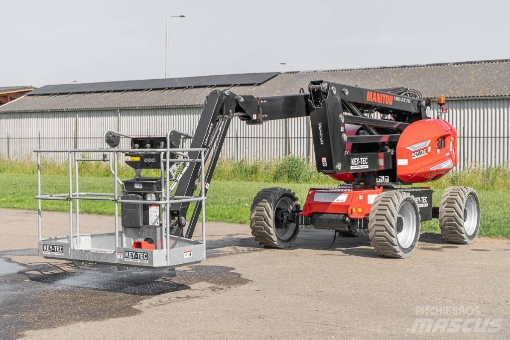 Manitou 180 ATJ e Kloubové plošiny