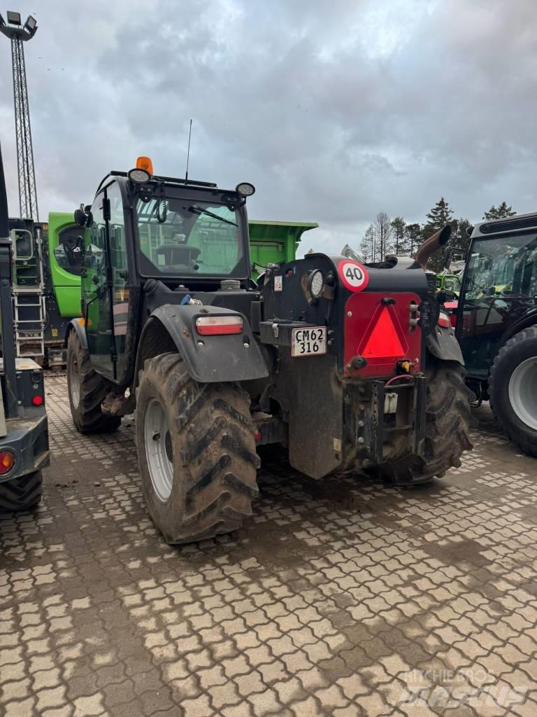 CASE Farmlift Teleskopické manipulátory