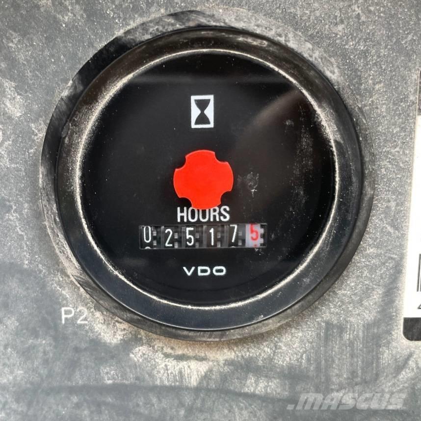 Sandvik DC 125R Povrchové vrtací stroje