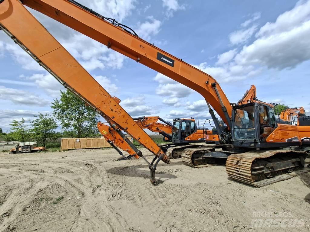 Doosan DX 300 LC-5 Pásová rýpadla