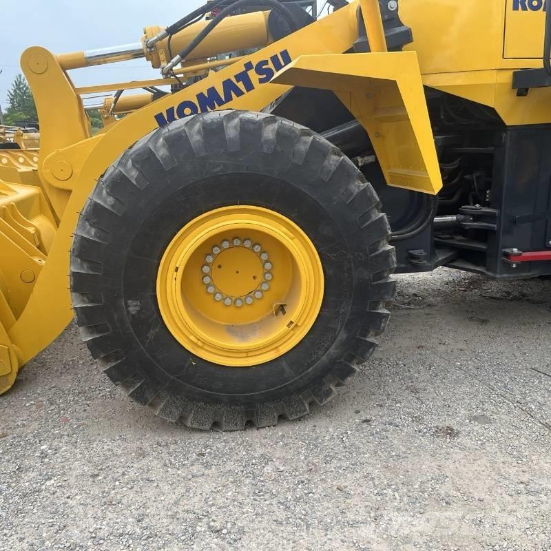 Komatsu WA 380 Kolové nakladače