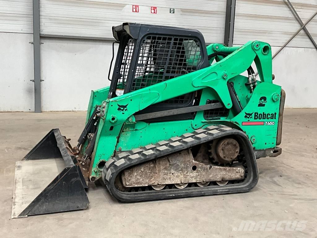 Bobcat T 650 Smykem řízené nakladače
