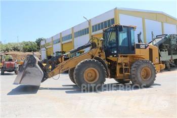 CAT 930 H Kolové nakladače