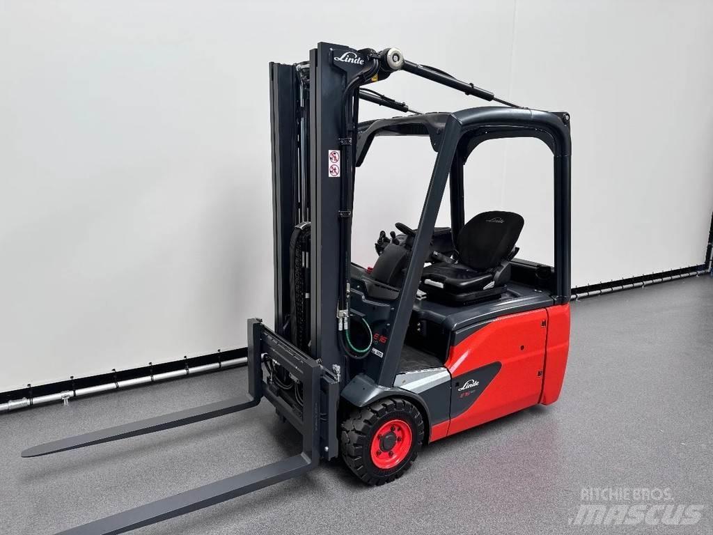 Linde 386 E 16-02 Akumulátorové vozíky
