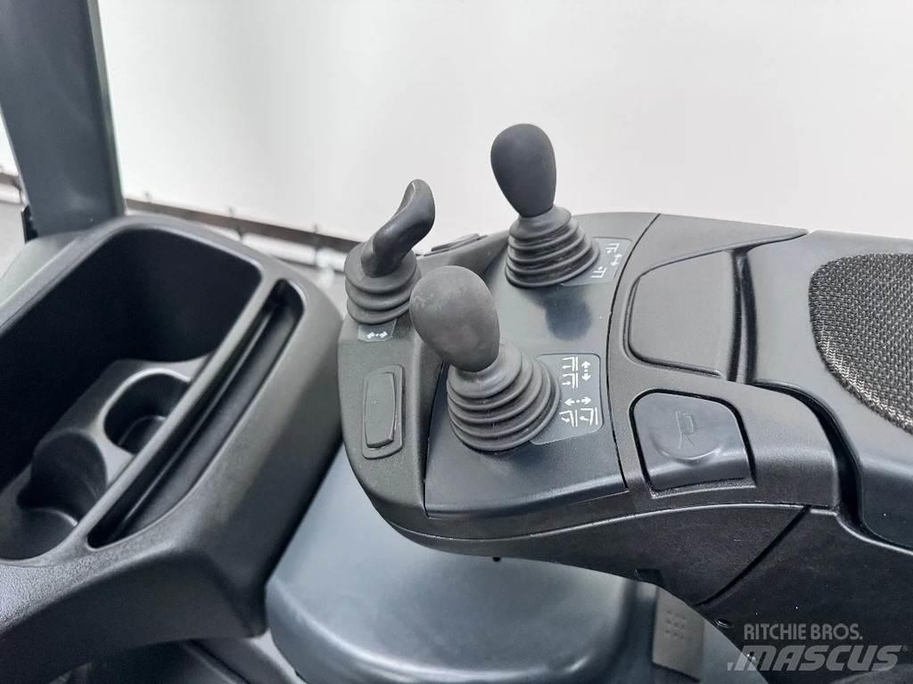 Linde 386 E 16-02 Akumulátorové vozíky
