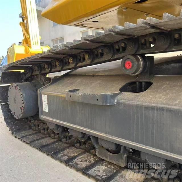 Komatsu PC 210 Pásová rýpadla