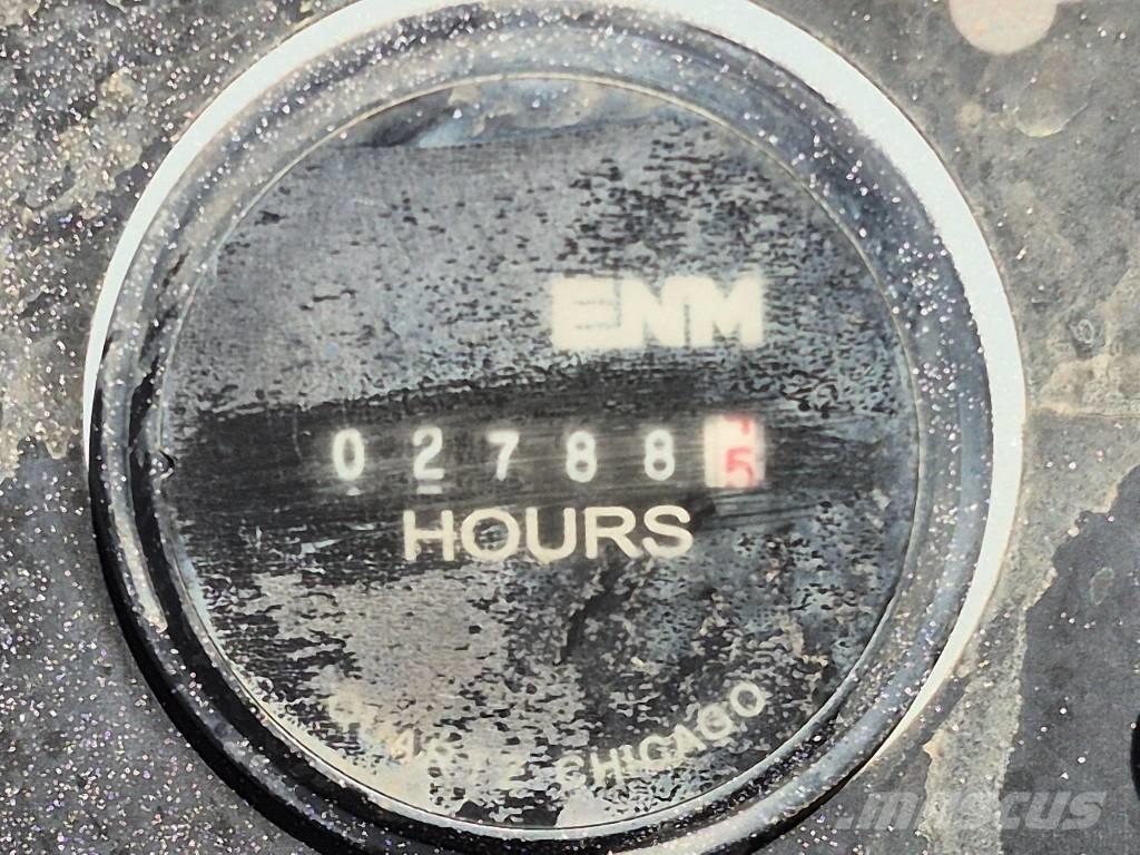 MEC 60J Kloubové plošiny