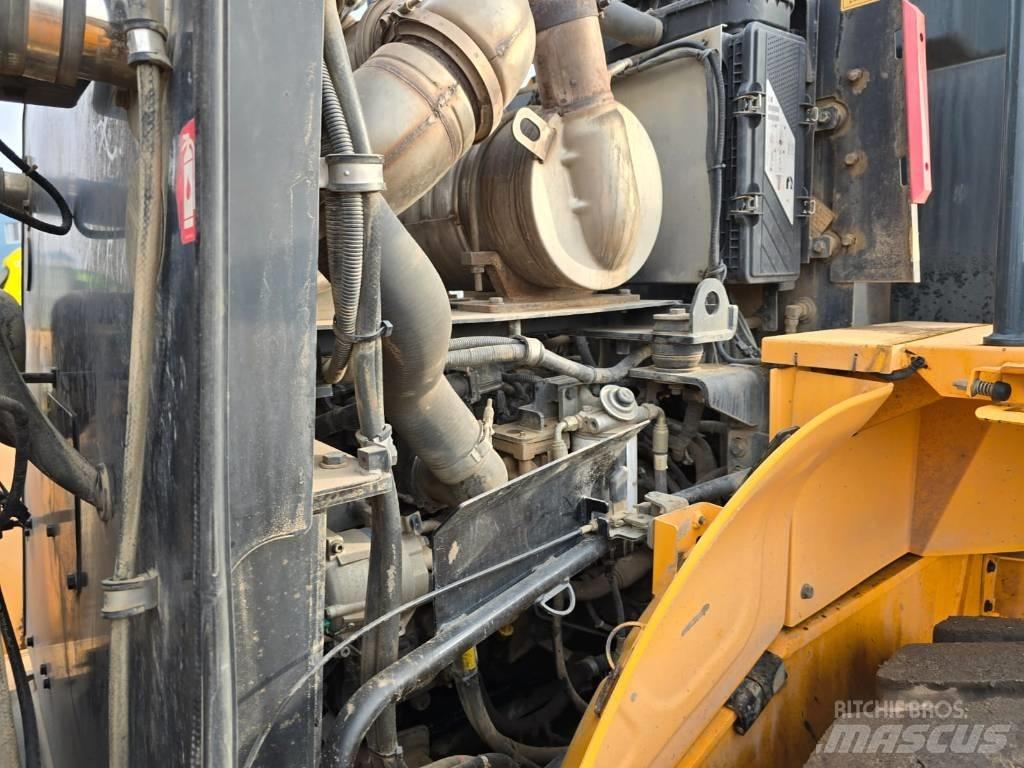 Hyundai HL 960 Kolové nakladače
