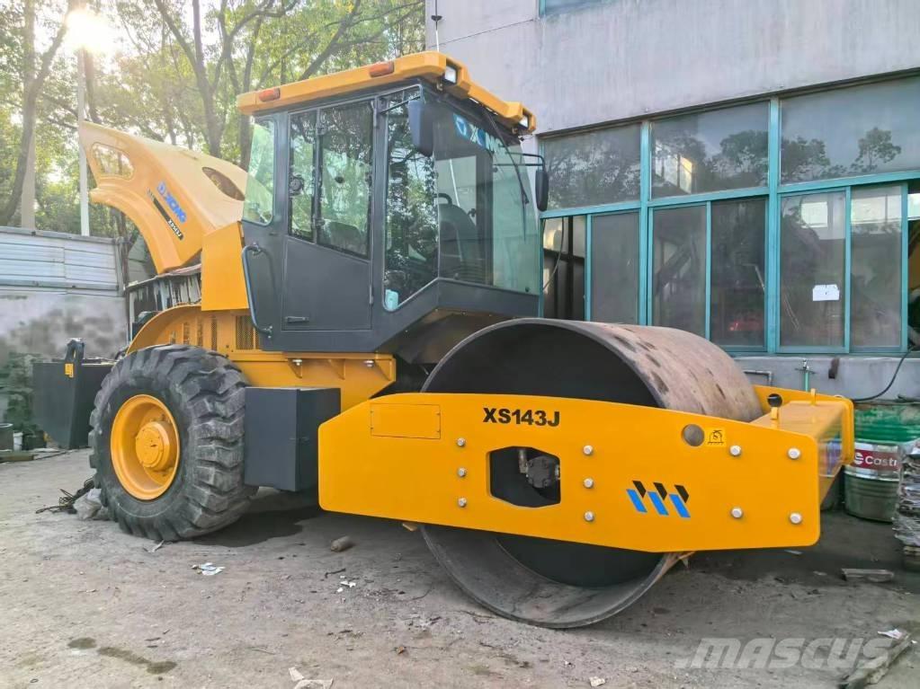 XCMG XS 142 J Tahačové válce