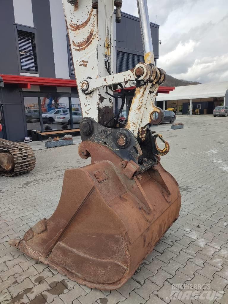 Komatsu PC210 LC-8 Pásová rýpadla