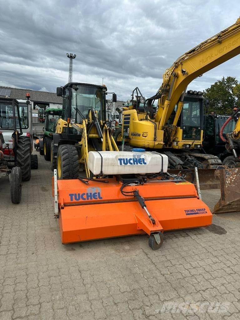 Yanmar V 100 Mininakladače