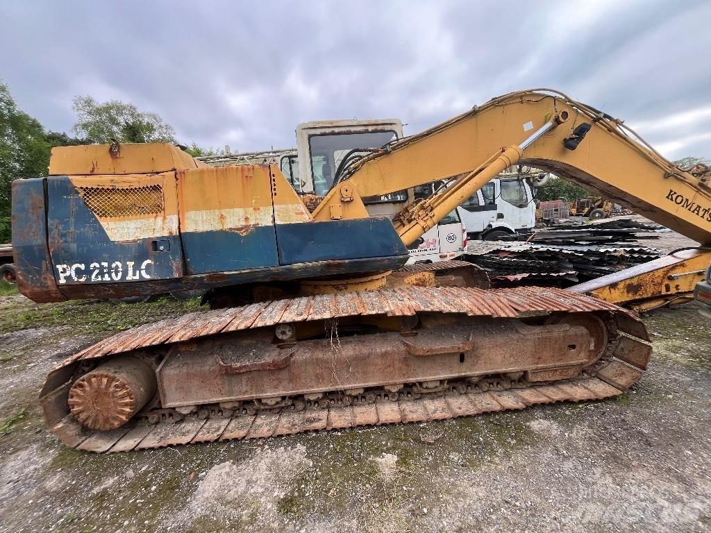 Komatsu PC 210-5 Pásová rýpadla