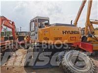 Hyundai R130WD Kolová rýpadla